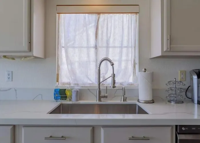 Holiday home Charming 2br In Prime Location