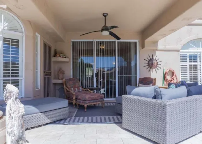 Charming 2br In Prime Location *